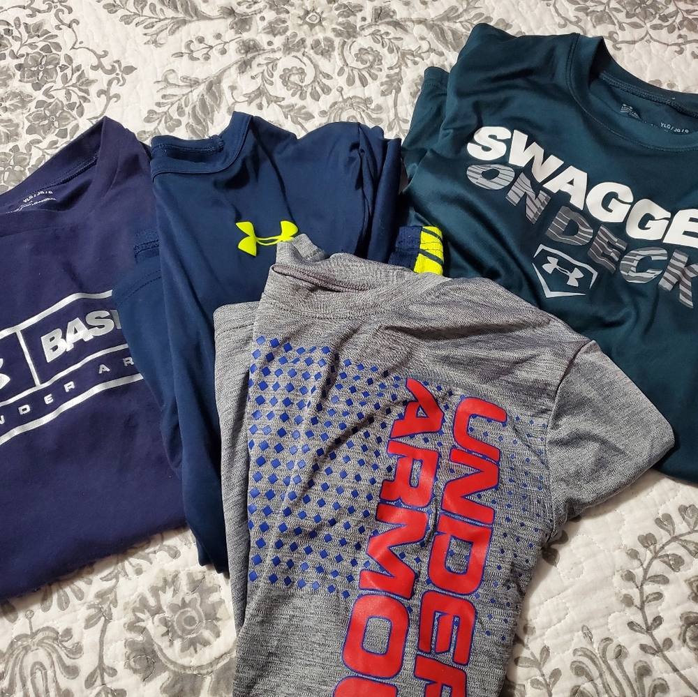 4 boys L Under Armor tshirts